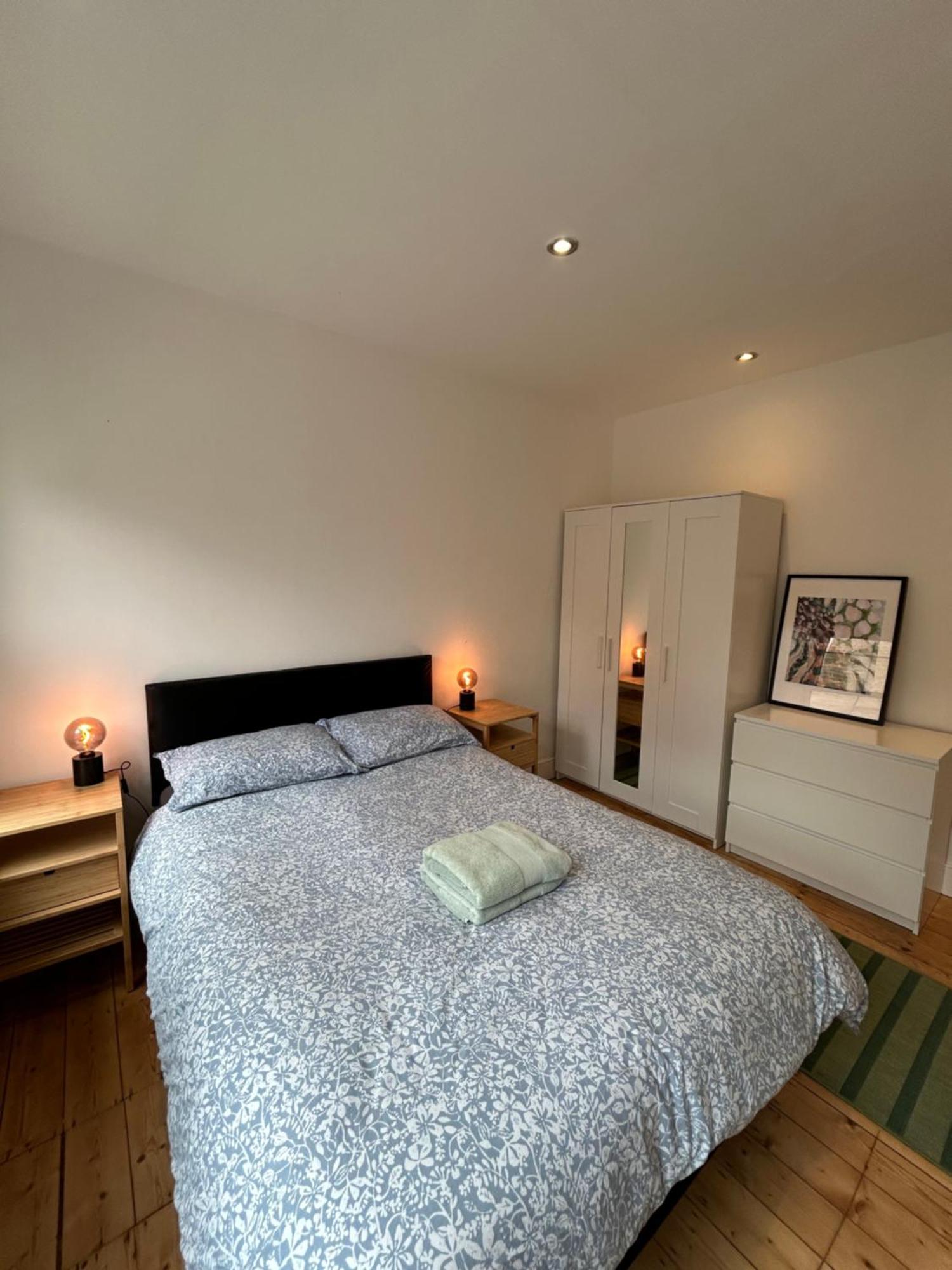 Spacious Battersea Rooms And Apartments Londres Habitación foto
