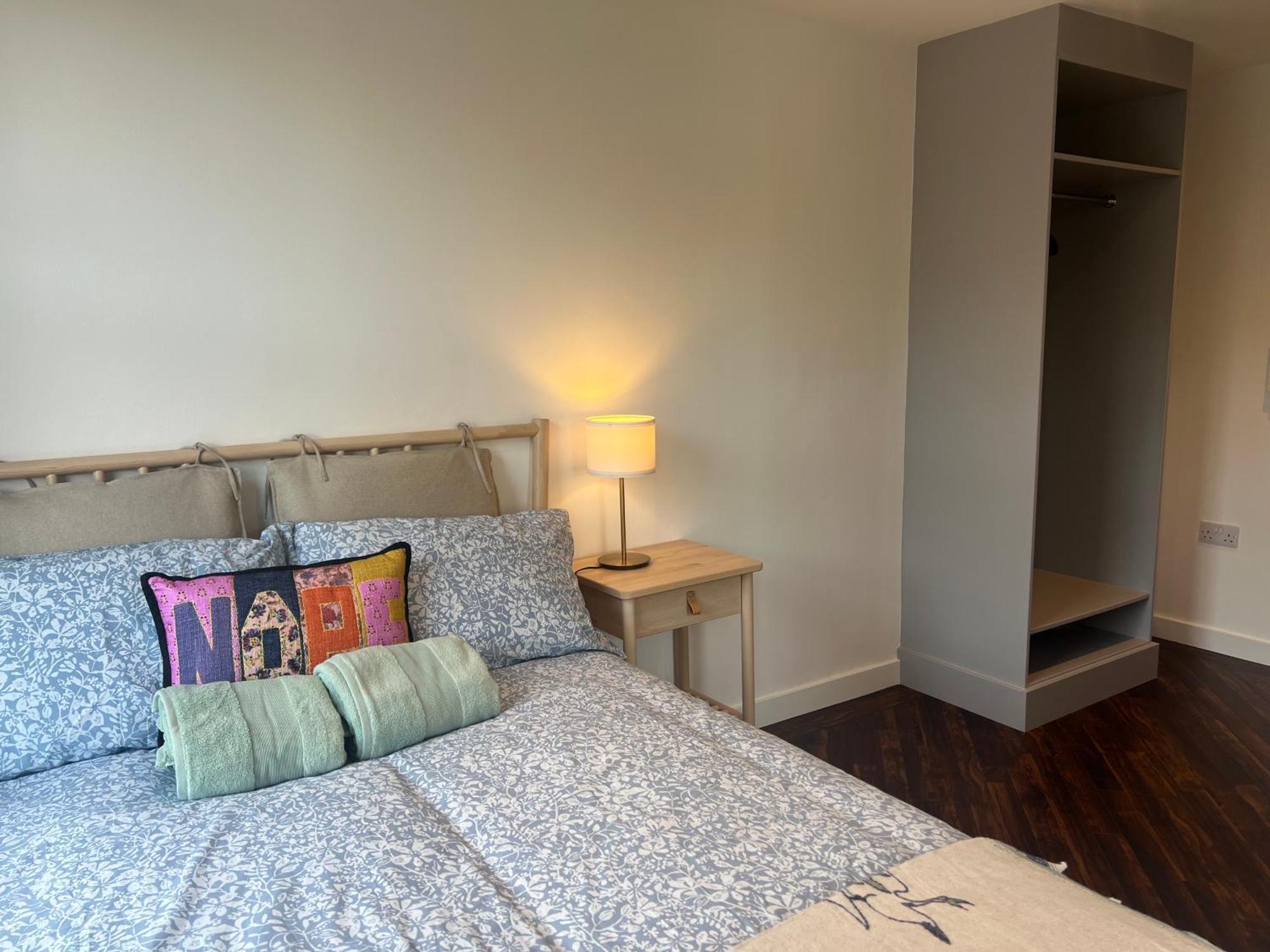 Spacious Battersea Rooms And Apartments Londres Exterior foto